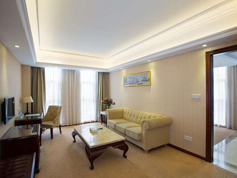 Vienna Hotel Heyuan High-Tech Yi Road Buitenkant foto